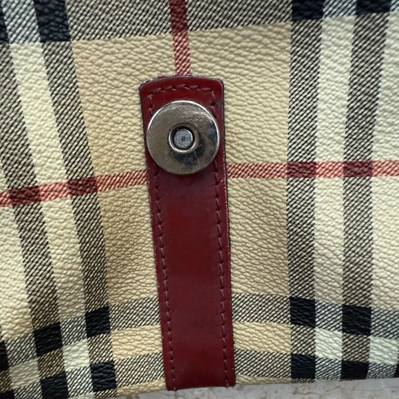 Burberry Beige and Red Checkered Women's Bag - Picture 5 of 10